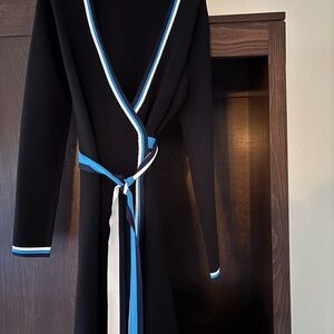 Hard to find! Elegant DVF Black Wrap Dress w/ Blue & White Accents NEW! (No Tags